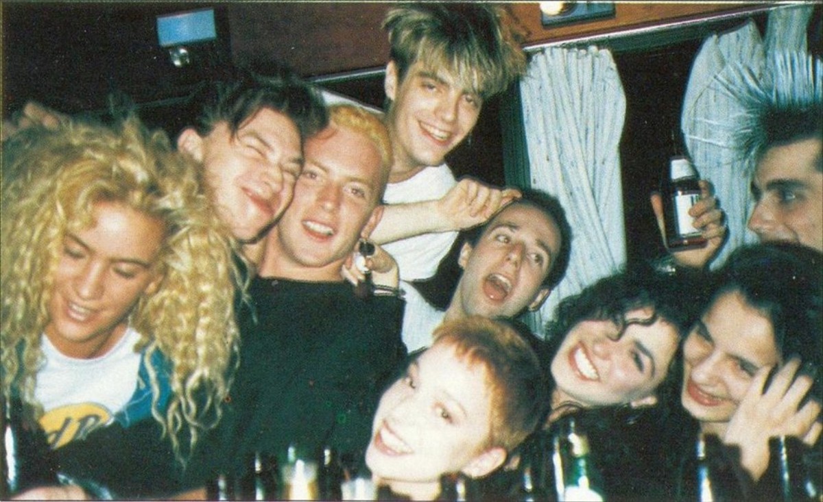 het is mooi verkiezing Lijken This 80s Depeche Mode Doc Starring Teen Fans Was the First True Reality Show