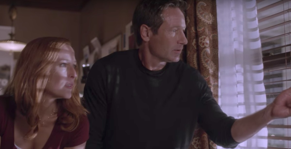 the new 'xfiles' trailer features even more aliens and sexual tension