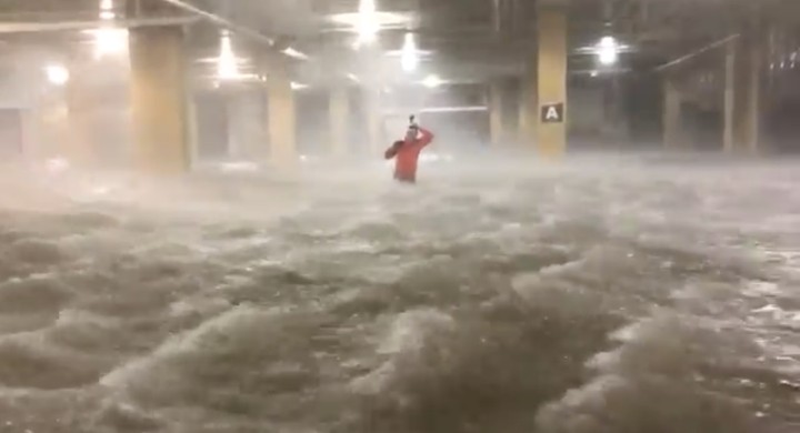 The Hurricane Footage These 'Storm Chasers' Took Will Make Your Palms ...