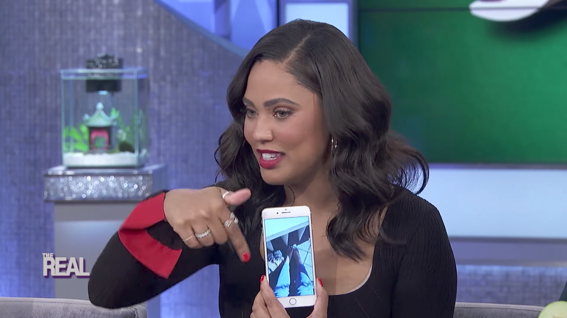 Ayesha Curry Says Steph Has a Foot Fetish