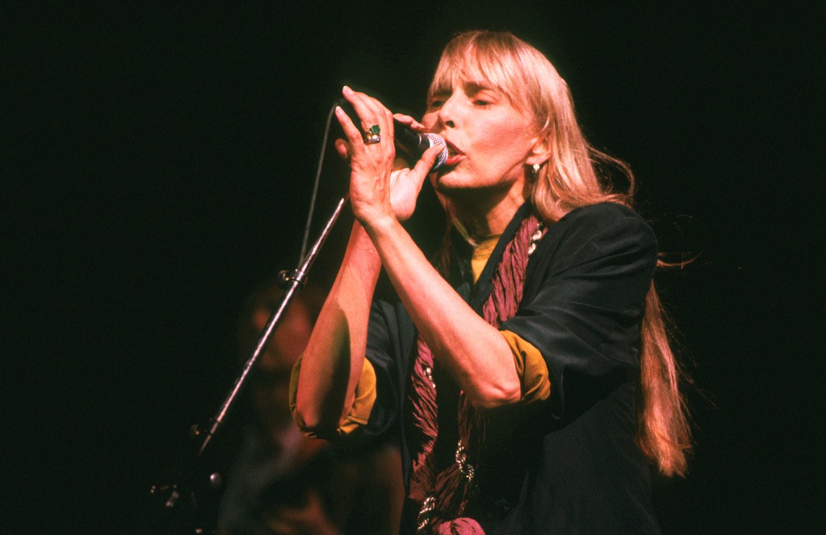 joni-mitchell-is-pretty-much-peerless