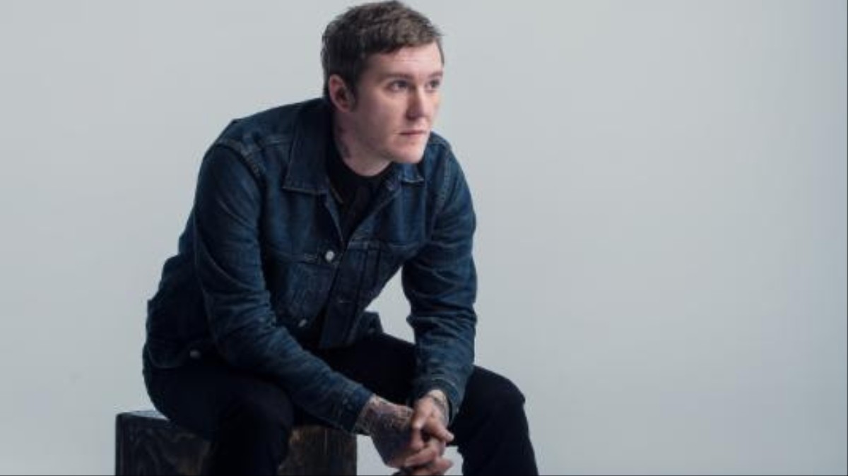 Brian Fallon Is Still Hopelessly Romantic on "Forget Me Not"