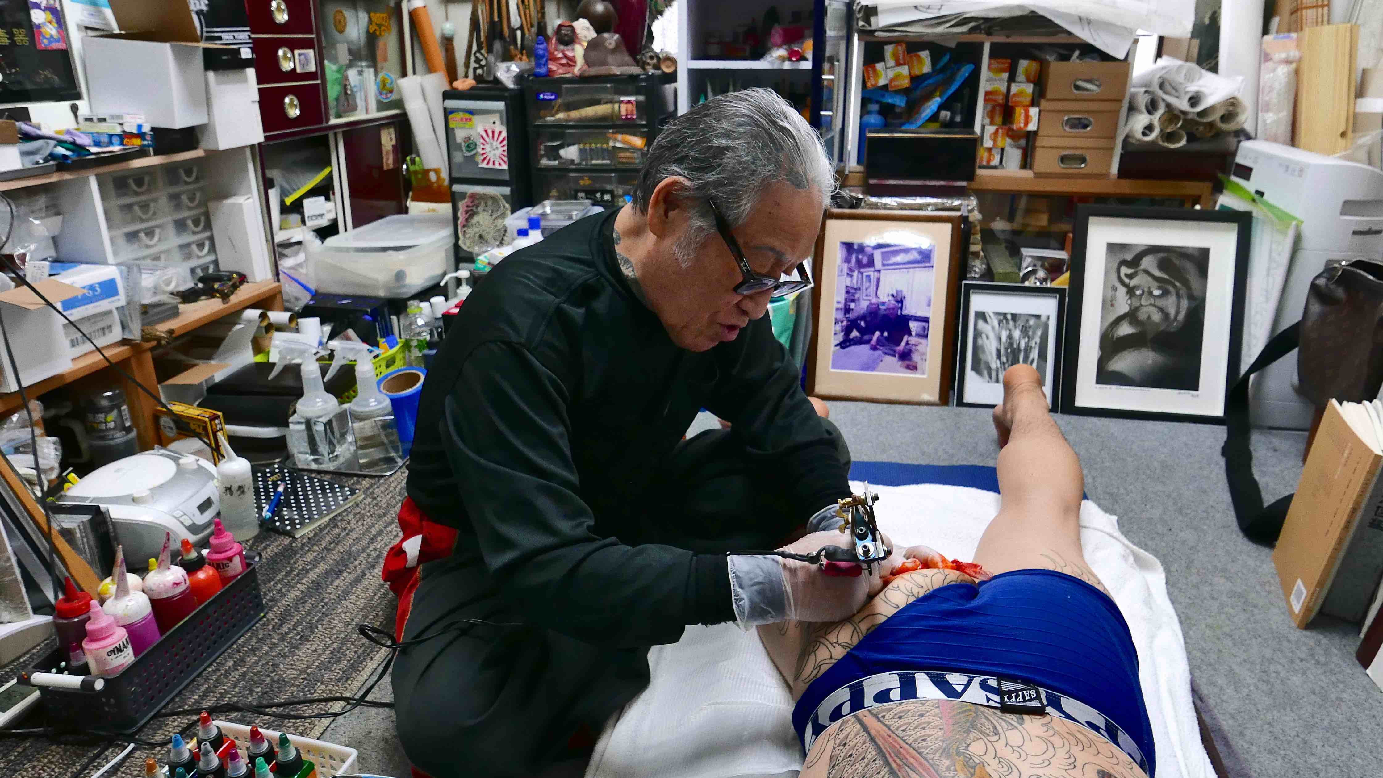 El tatuador de la Yakuza explica por qué los tatuajes nunca deberían ser  vistos