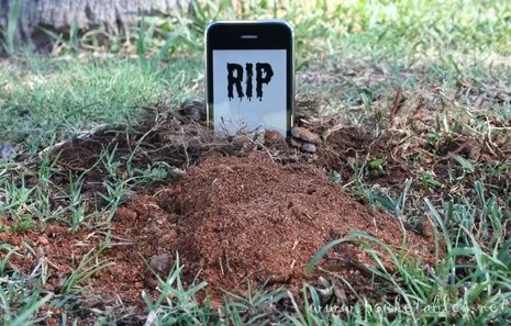 мертвый телефон. диего марадона мертвый. человек краб. пользоваться телефоном умершего человека. транспортировка трупа алгоритм.