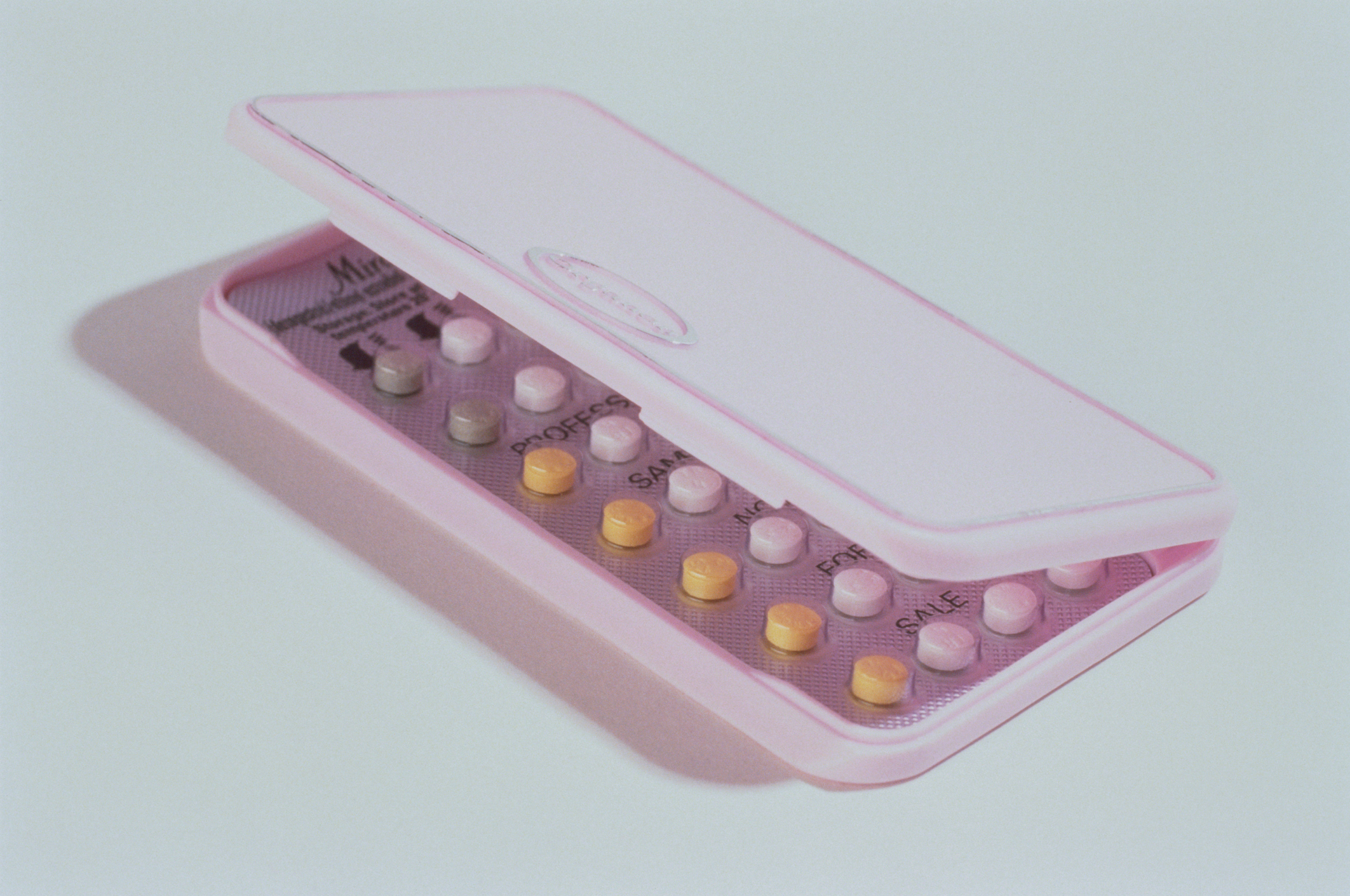 does-birth-control-cause-cancer-here-s-what-you-need-to-know