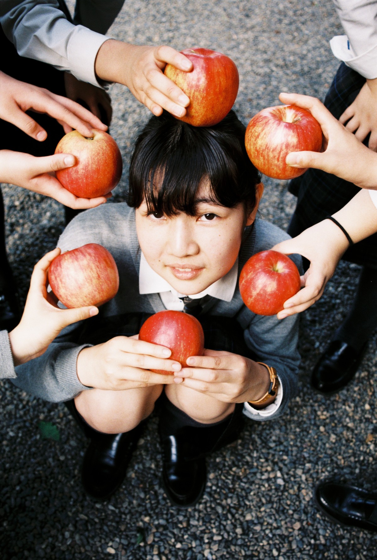 Photographing Japanese Schoolgirls Without The Stereotypes Vice 7445