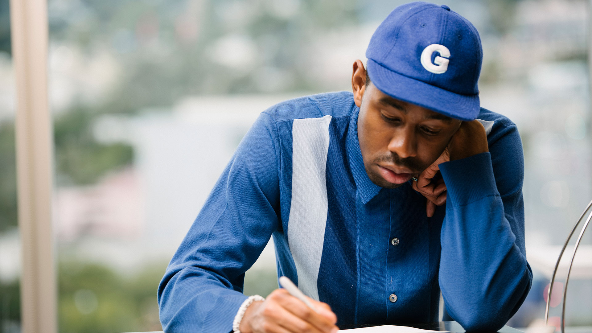 Vê o primeiro episódio de Nuts + Bolts