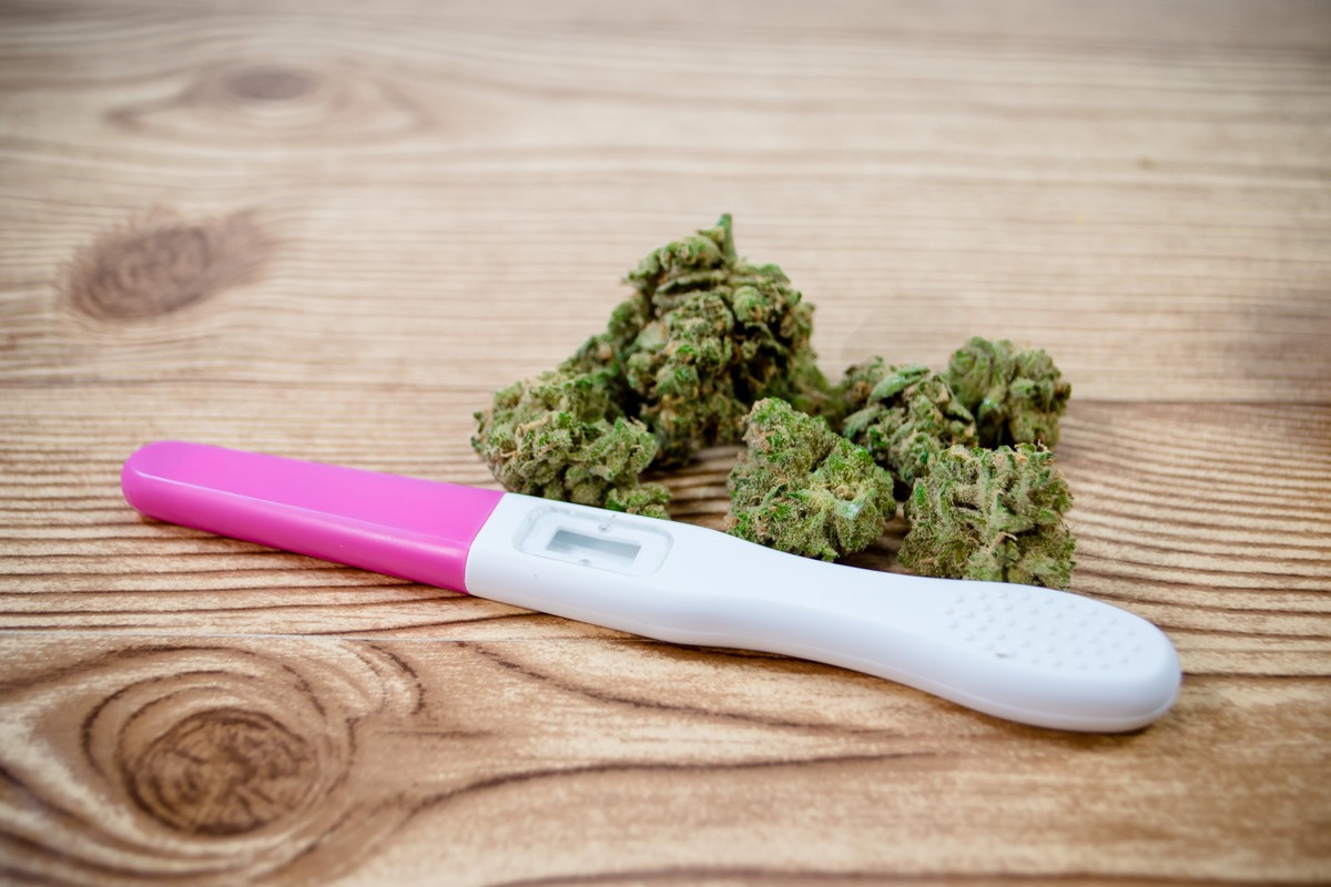 smoking-weed-appears-not-to-affect-fertility-tonic