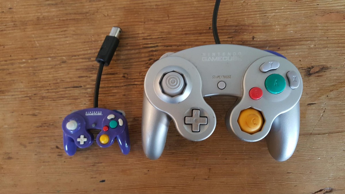 Look at This Tiny GameCube Controller Motherboard