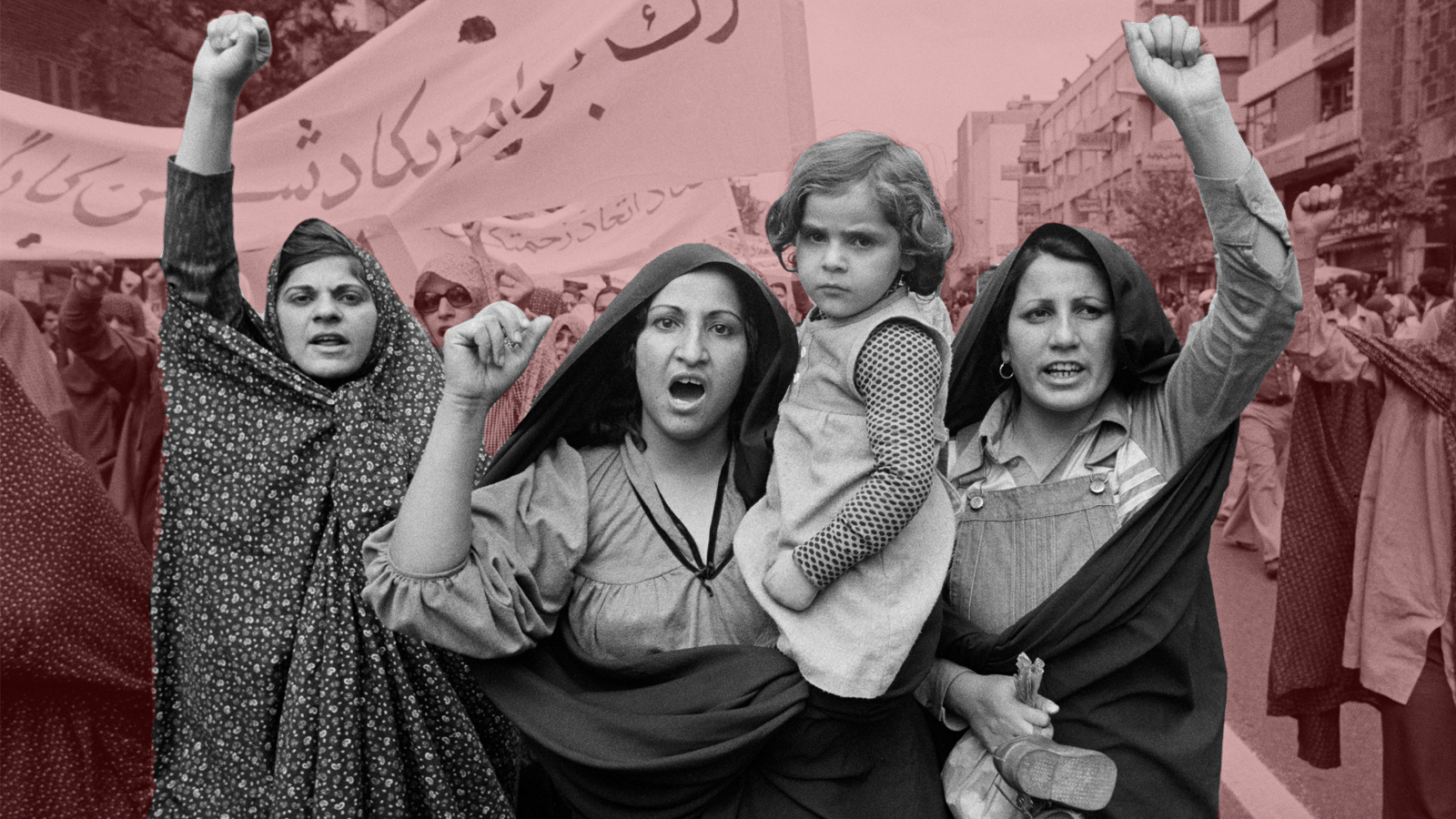 ヒジャブを手に自由を叫ぶイラン人女性たち