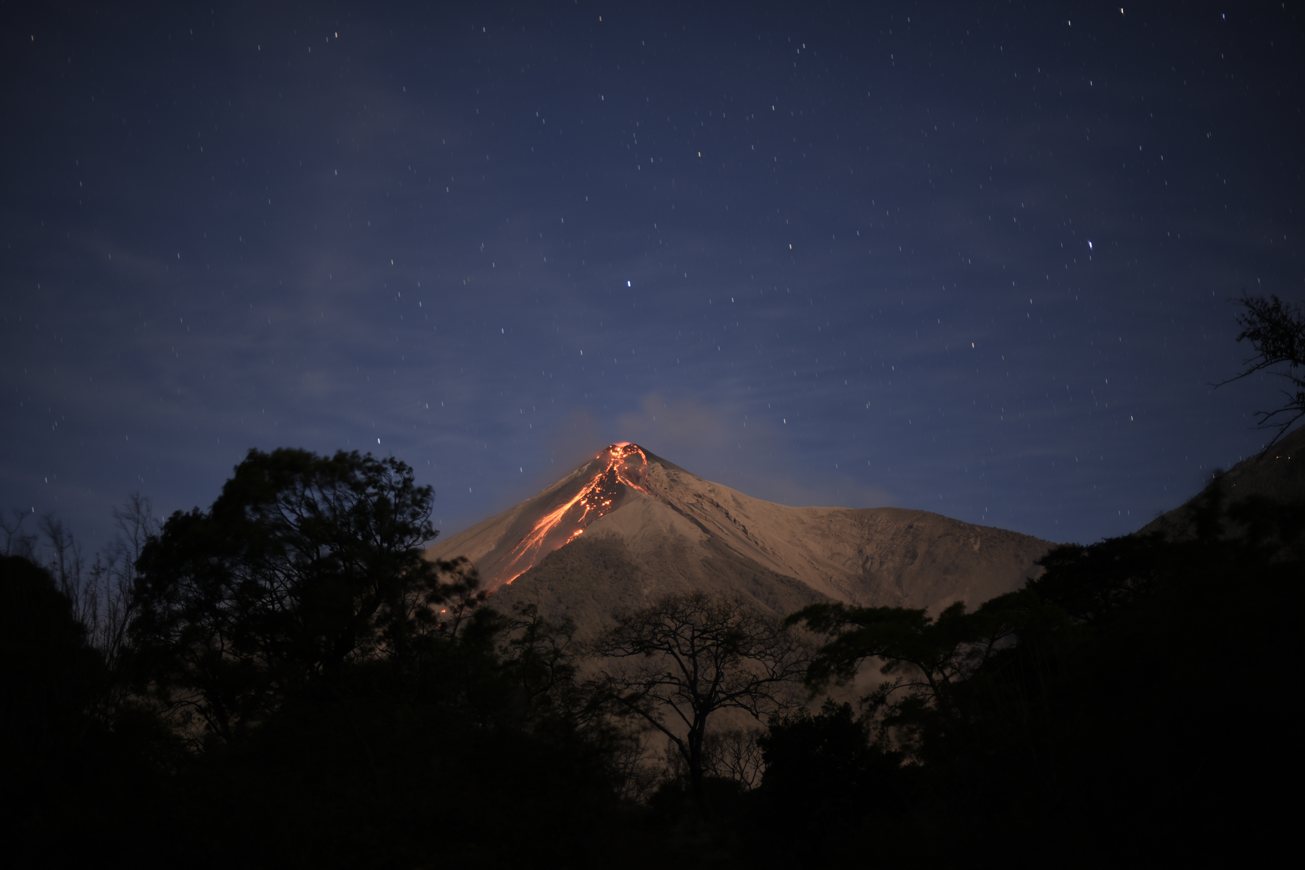 Scientists hope this volcano can save us from a fiery death – VICE News