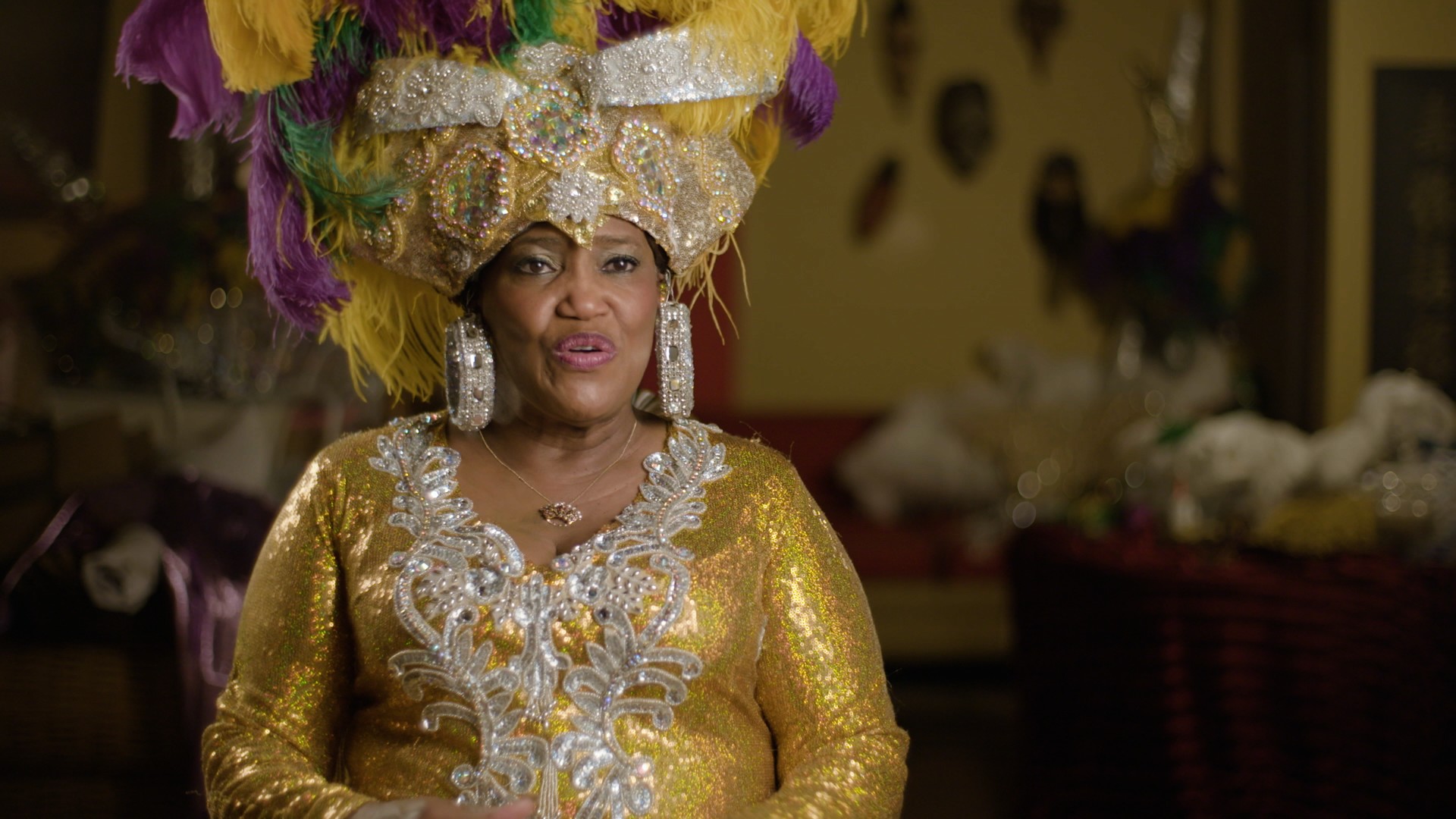 mardi gras queens cake