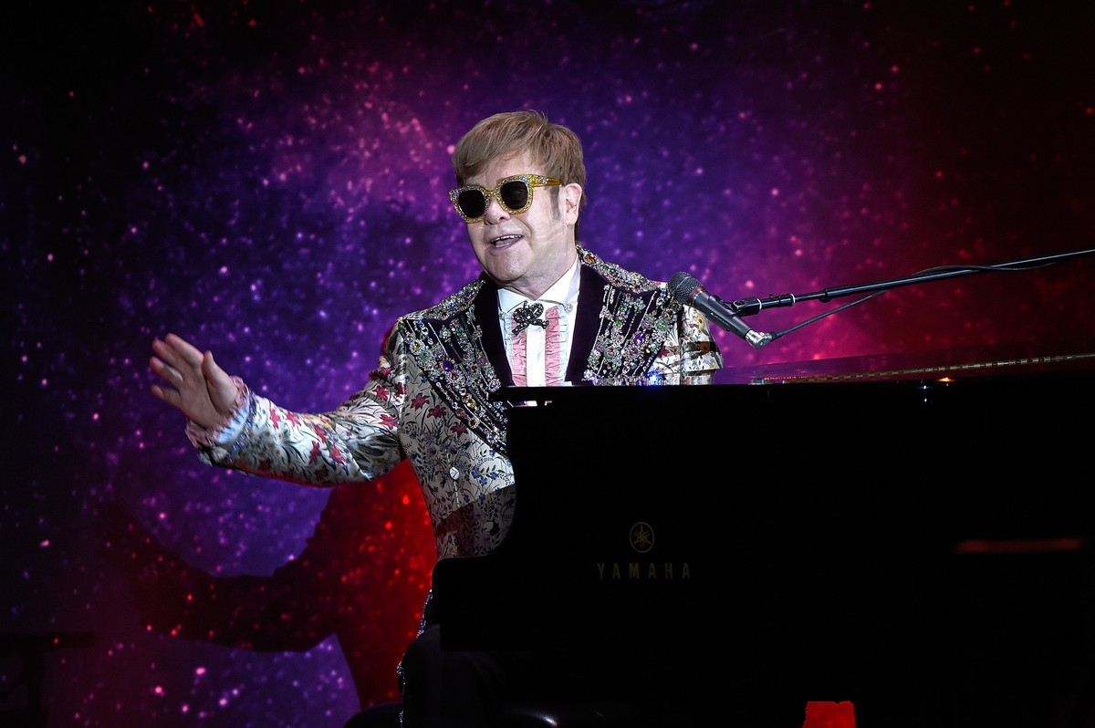 Elton John Flight