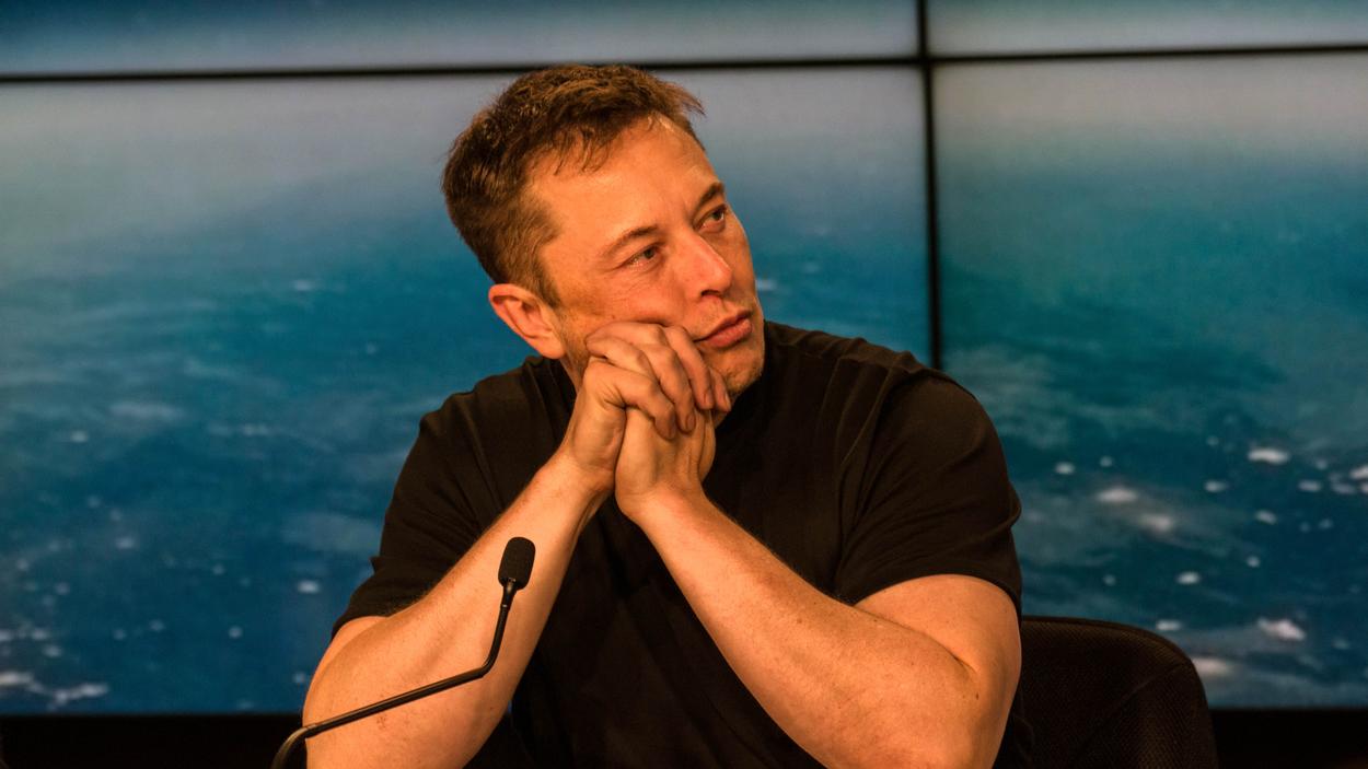 Elon Musk: 'What's Facebook?'