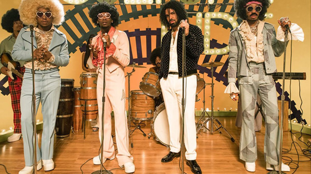 Arving repertoire Ubevæbnet Migos' Stylist Shares the Key to Their “Walk It Talk It” Video: “Definitely Ruffles” - GARAGE Arving repertoire Ubevæbnet Migos' Stylist Shares the Key to Their “Walk It Talk It” Video: “Definitely Ruffles” - GARAGE
