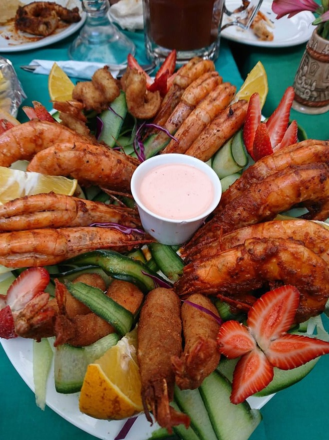 El pozole verde de mariscos de Tío Froy