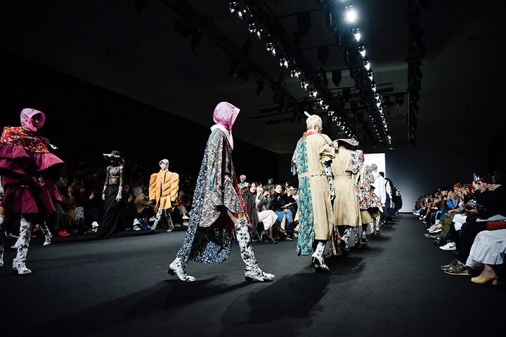 all you need to know about seoul fashion week - i-D
