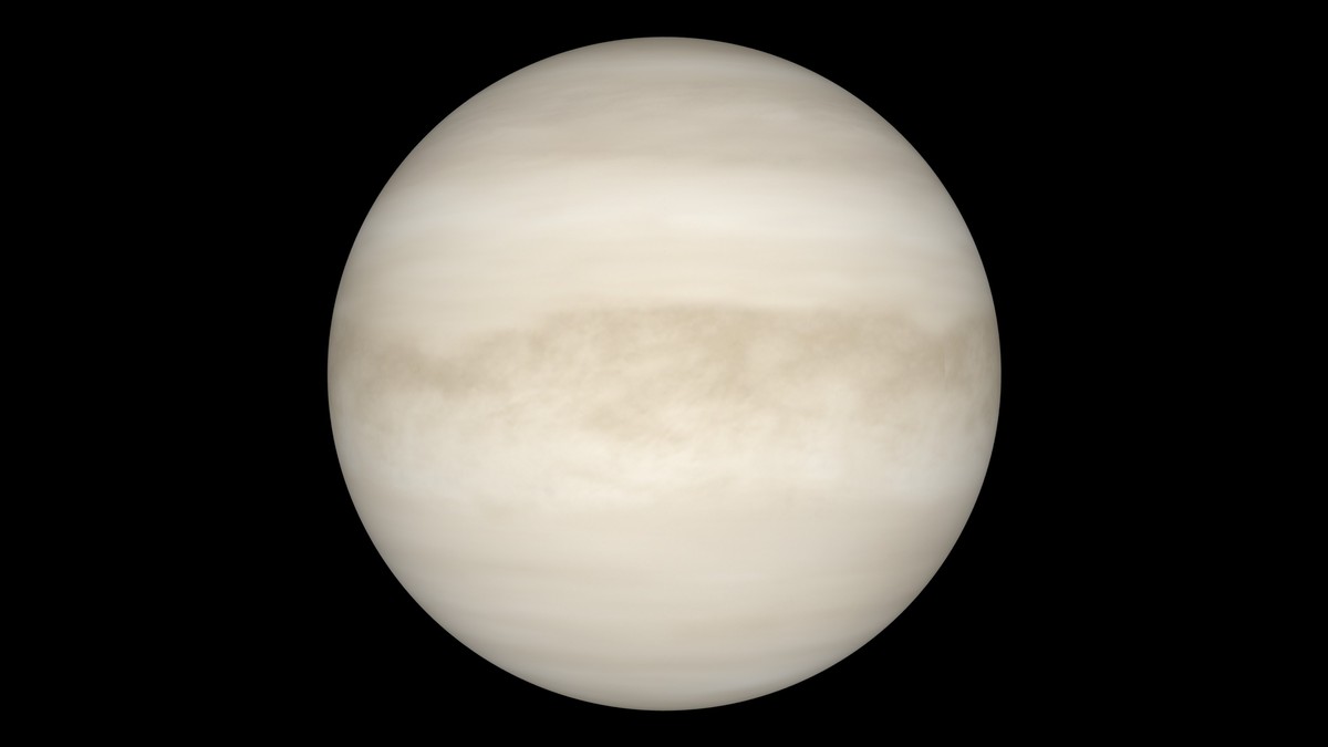 Researchers Think There Could Be Alien Life Floating in the Clouds of Venus