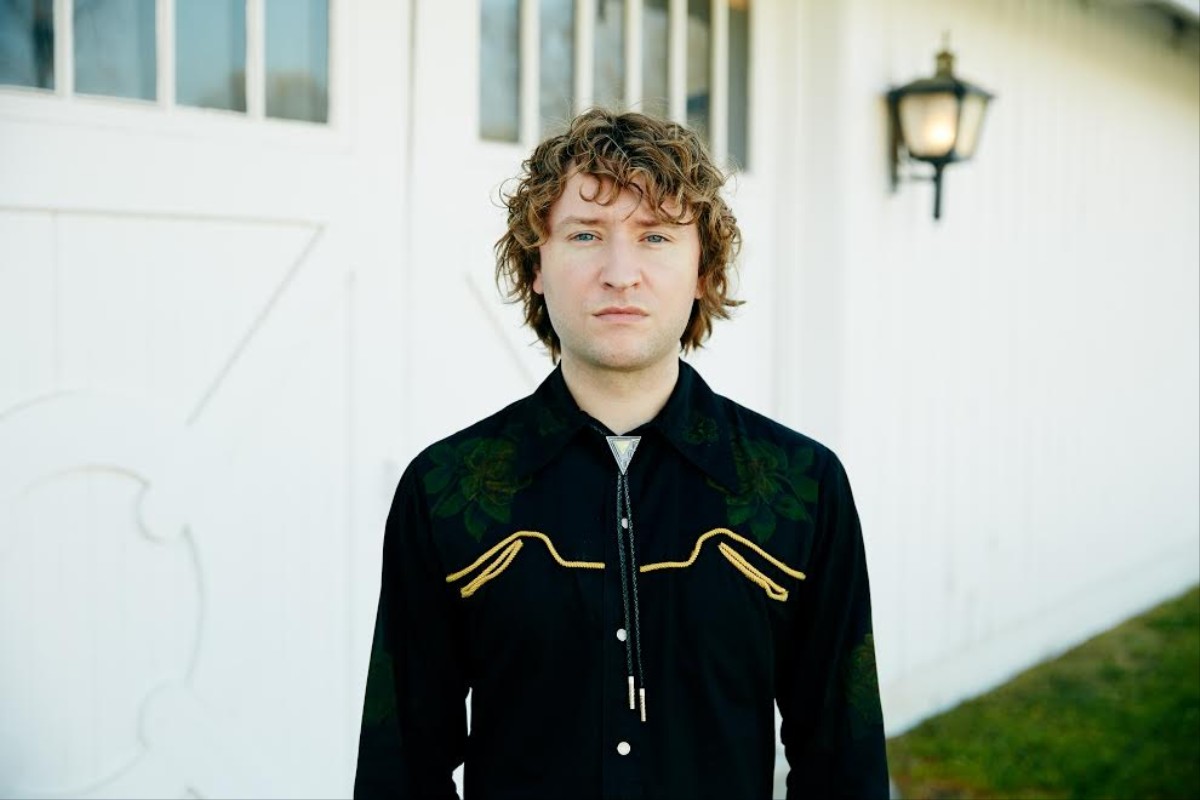 Paisley Fields' New Album 'Glitter & Sawdust' Is One For The Queer