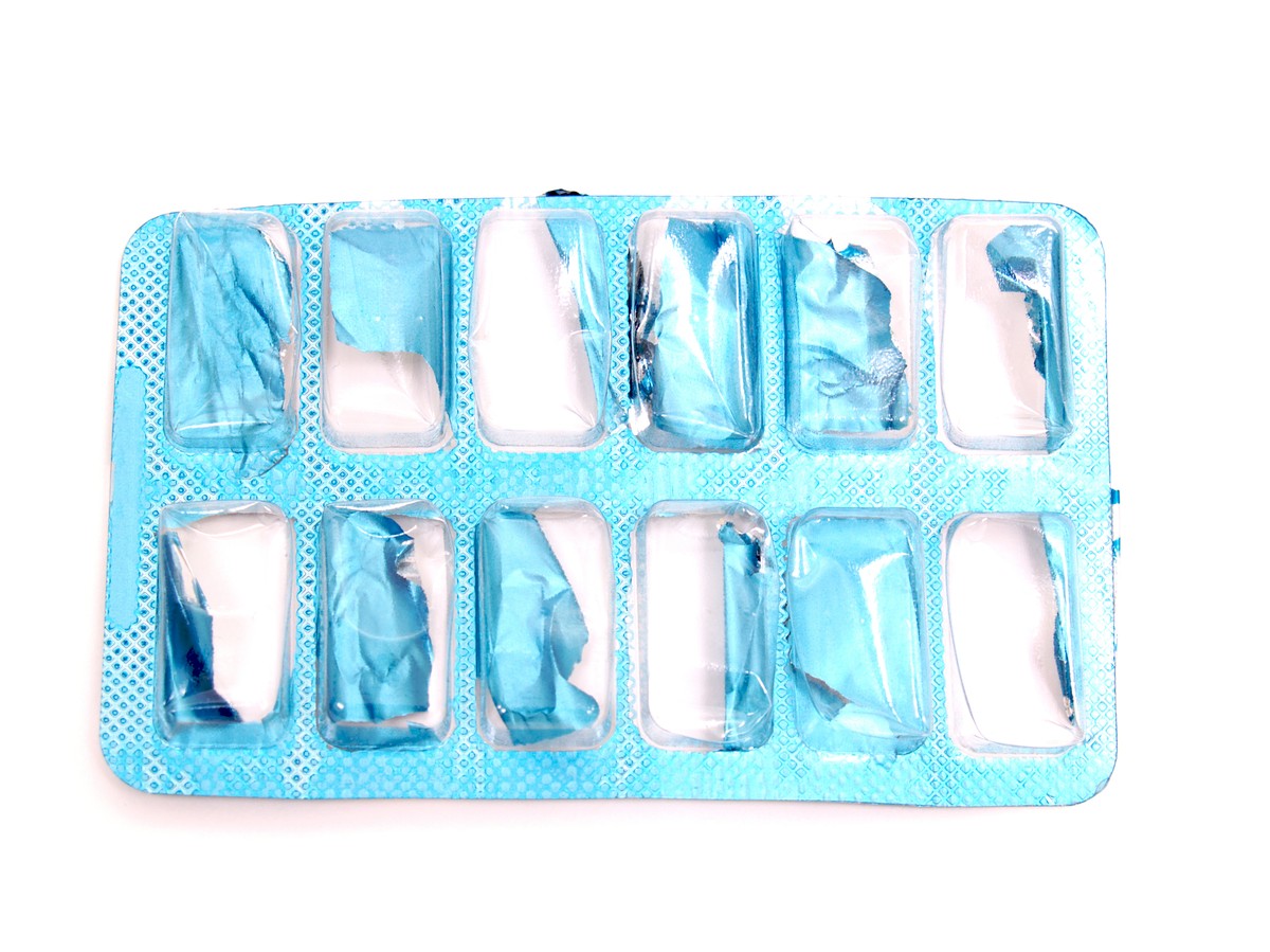 Is It Safe for NonSmokers to Chew Nicotine Gum? VICE