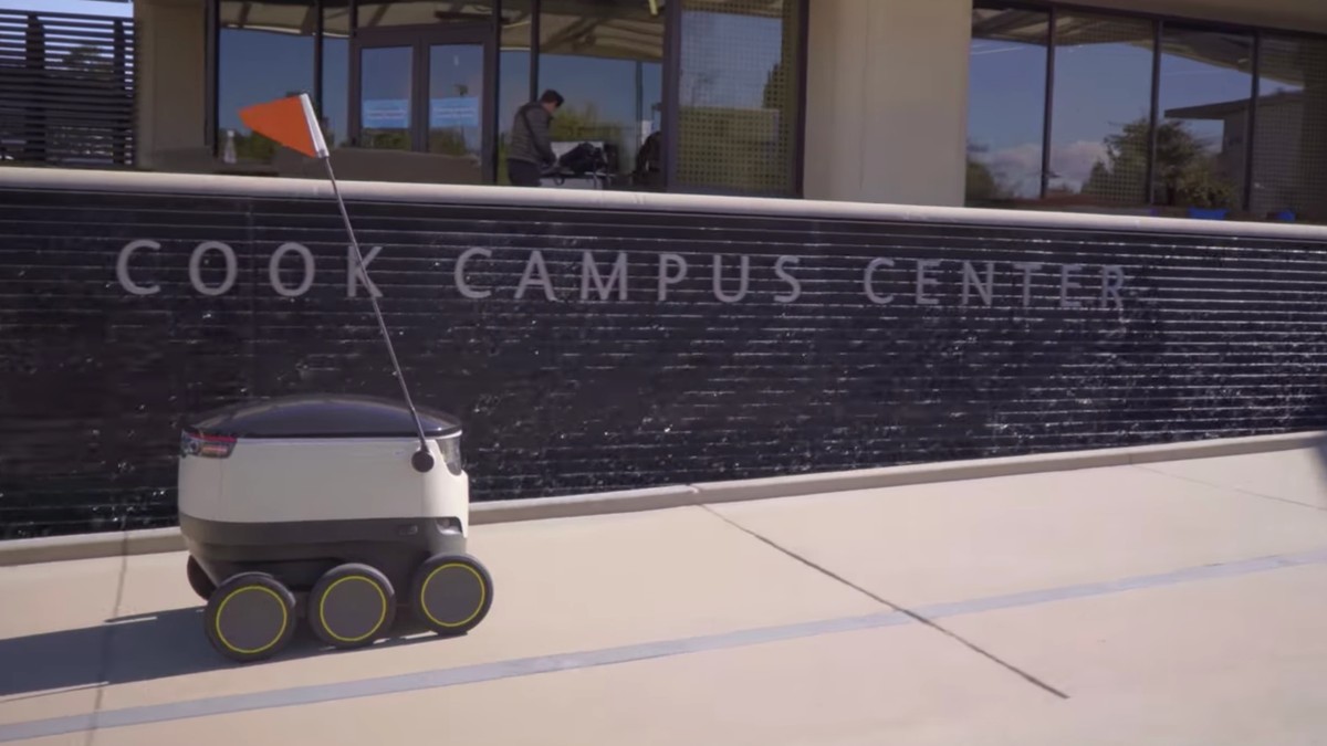 Delivery Robots Will Rely on Human Kindness and Labor