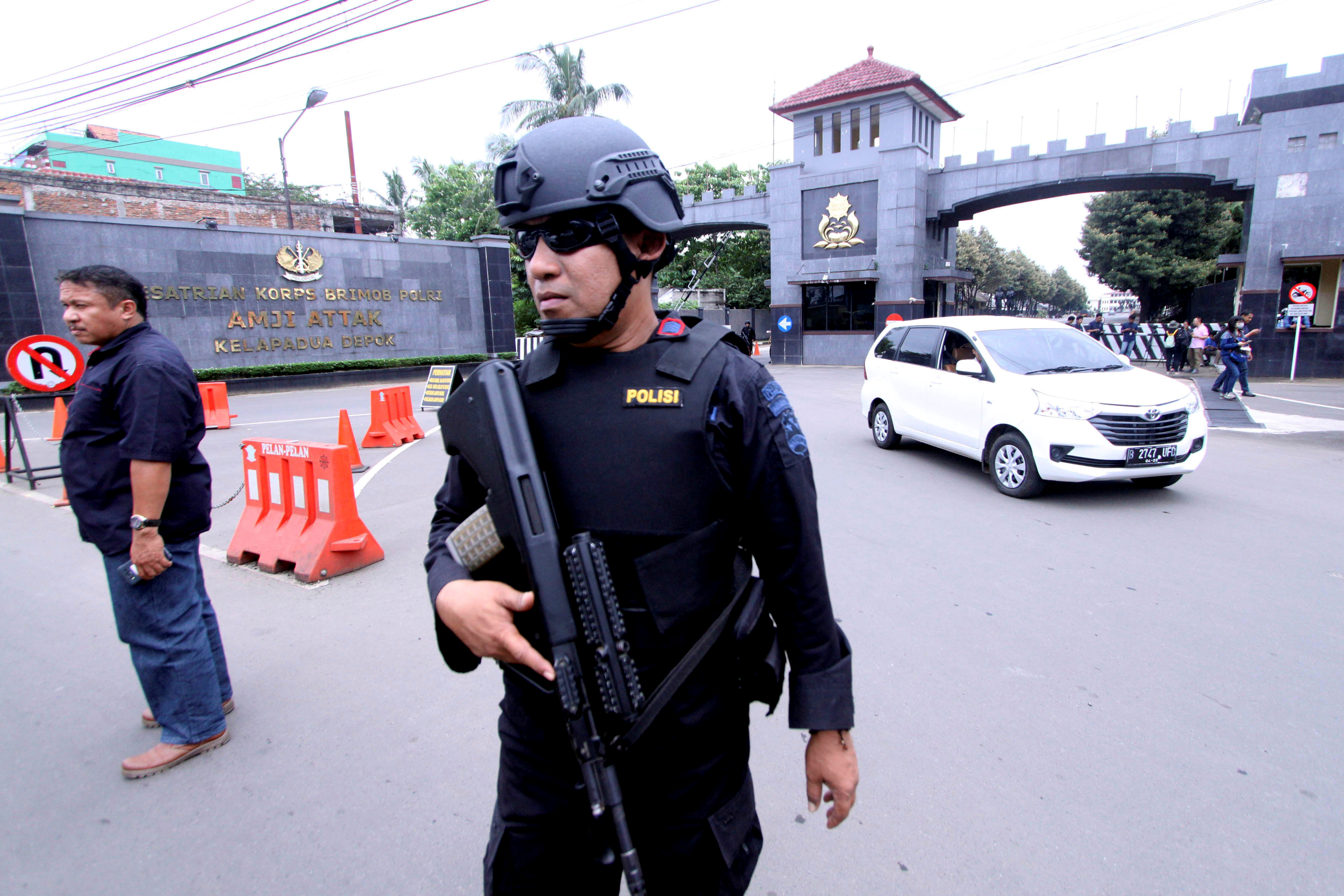 Kerusuhan Melibatkan Napi Terorisme Terjadi di Rutan Mako Brimob Enam Orang Tewas VICE