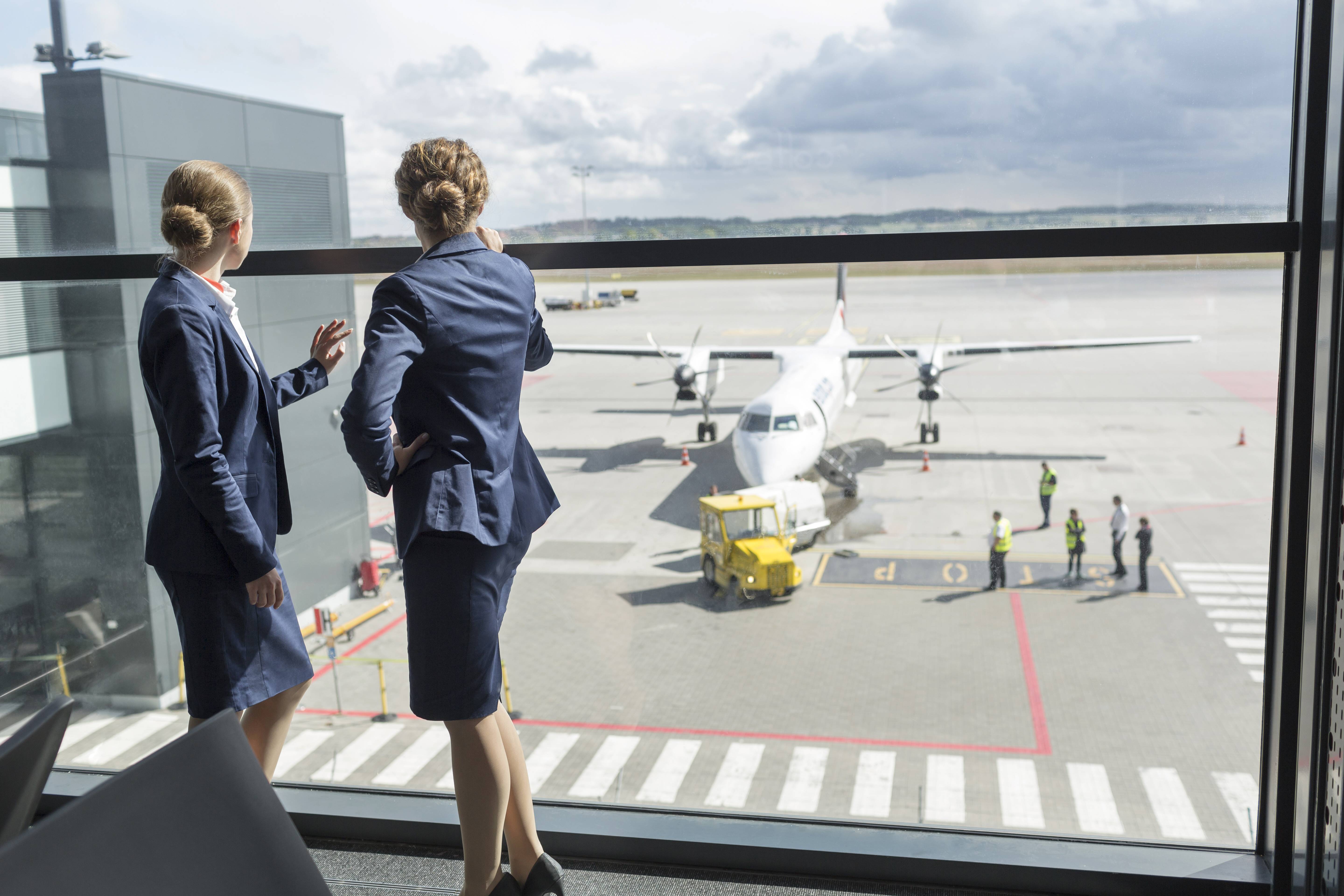 Stewardessen vertellen over hun allervervelendste passagiers Stewardessen vertellen over hun allervervelendste passagiers