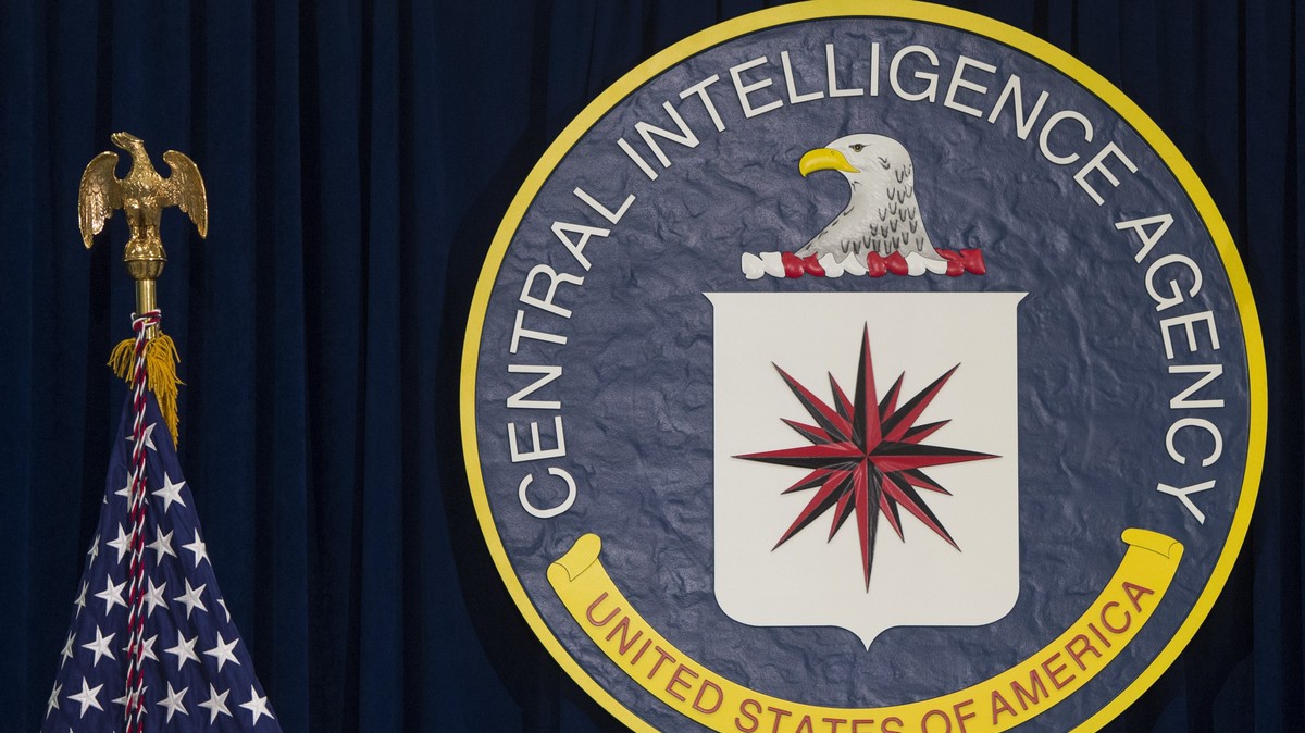 Feds Raid Apartment of Suspected CIA Leaker, Find 10,000 Images of Child Porn