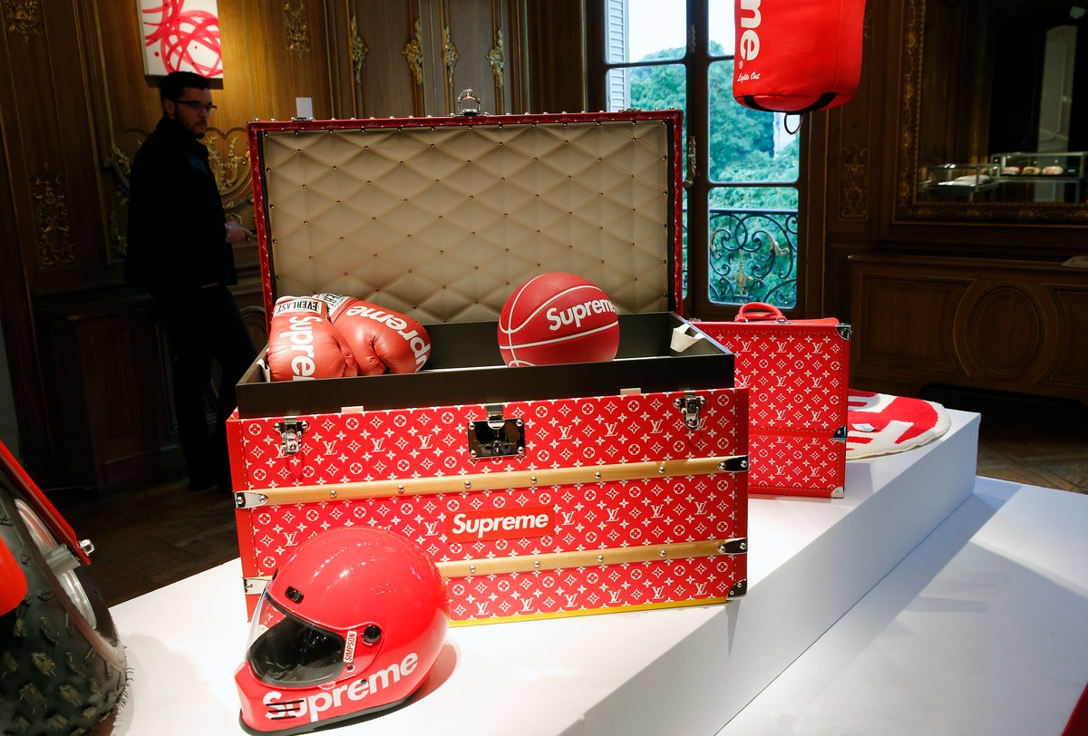 $5000 Hypebeast Mystery Box! Most Expensive! Supreme Louis Vuitton Bape 