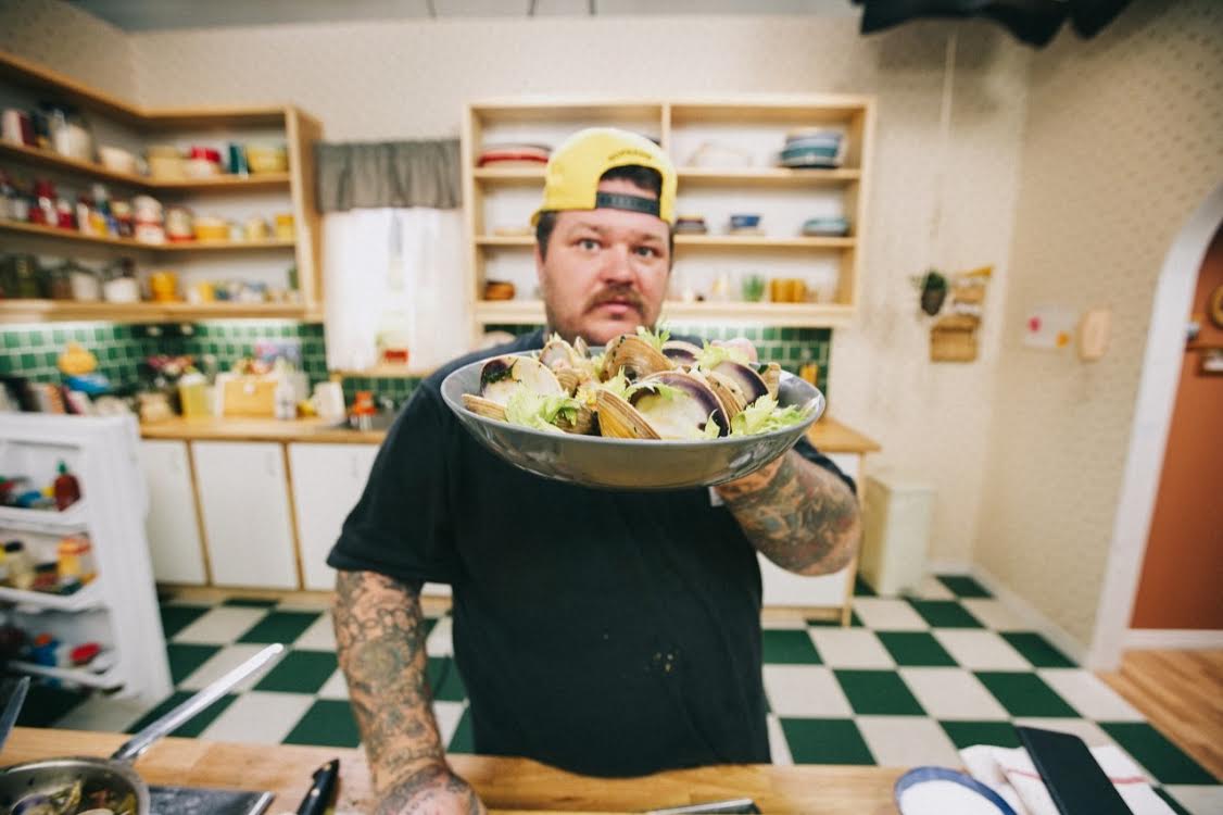 Matty Matheson Makes Easy Steamed Mussels