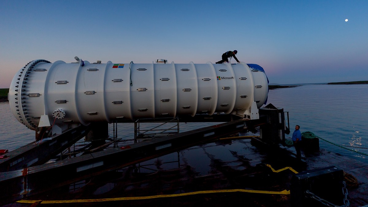 Microsoft Just Put a Data Center on the Bottom of the Ocean