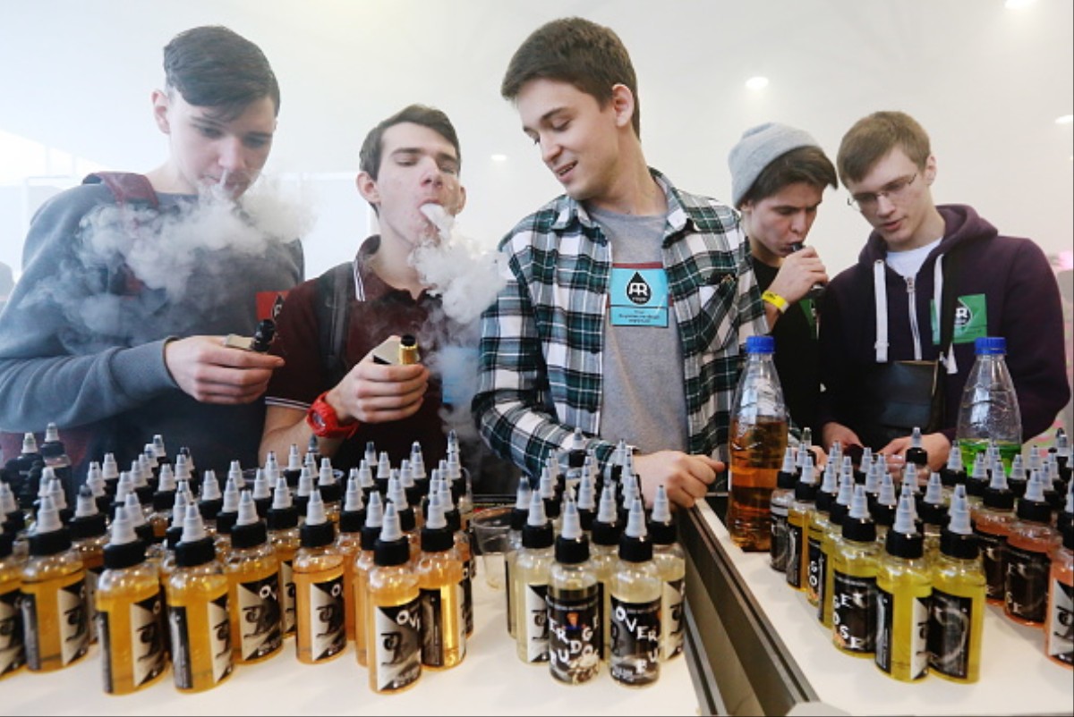 Essays on teen vaping image