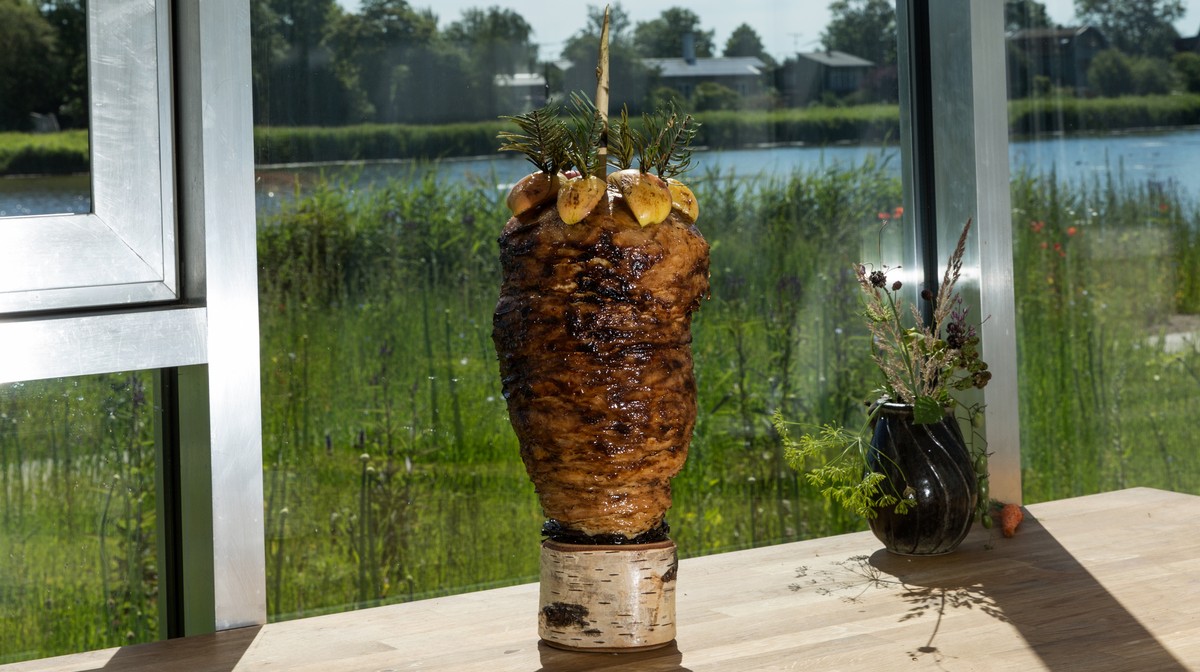 Those Brilliant Freaks Over at Noma Made a Shawarma Out of Celery Root