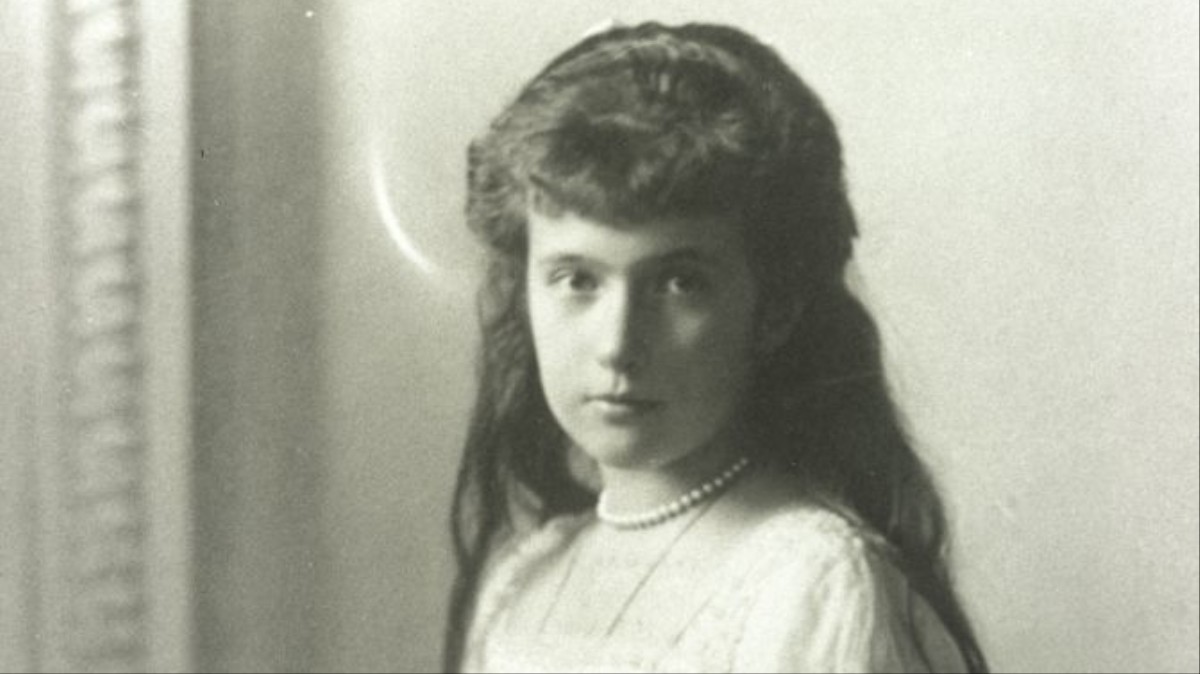 Why We're Still Obsessed with the Fate of Doomed Romanov Princess