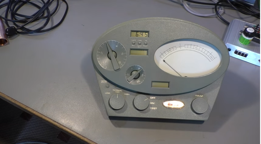 What’s Inside a 5,000 Scientology EMeter?