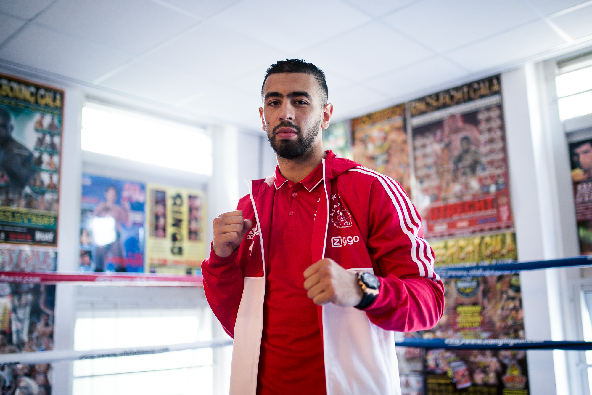 Chillen met Ziyech en gala’s winnen dit is Aziz ‘AK47’ Kallah