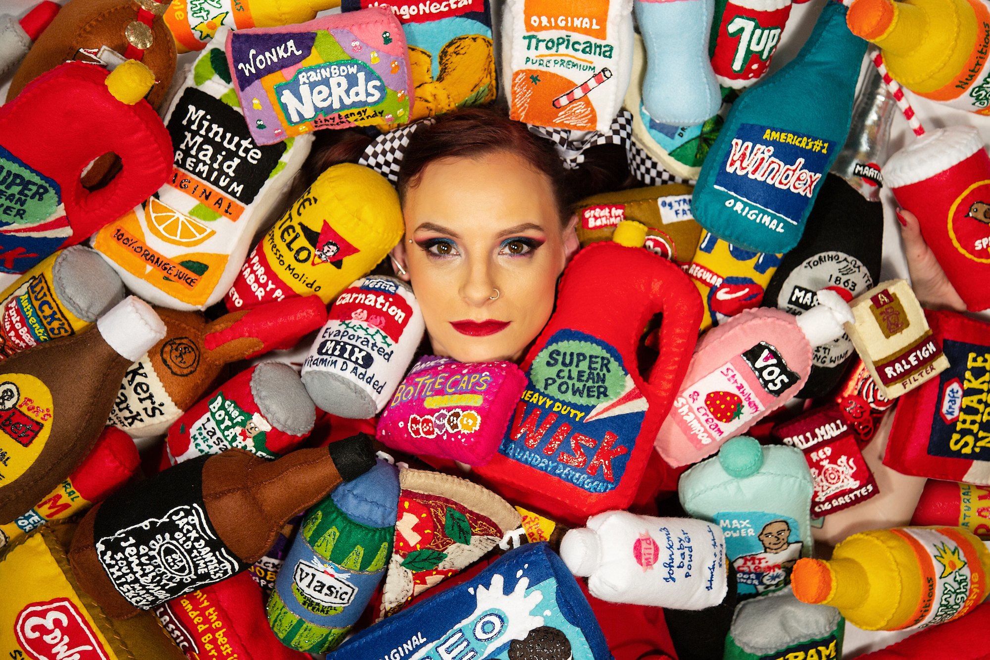 Lucy Sparrow Spent a Year Sewing 31,000 Products for Her All-Felt Grocery  Store