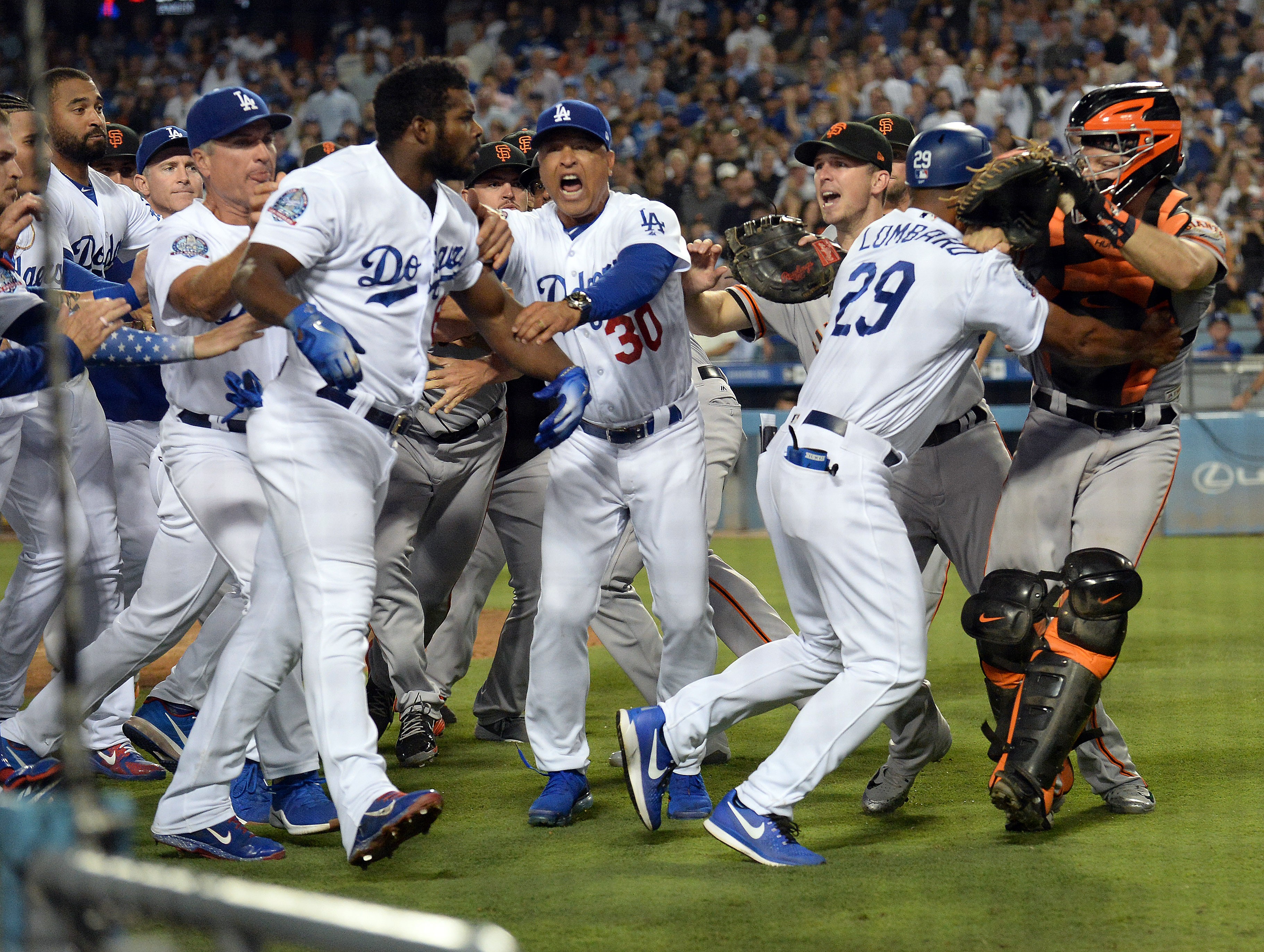 Yasiel Puig, Nick Hundley cause benches to clear in Giants-Dodgers