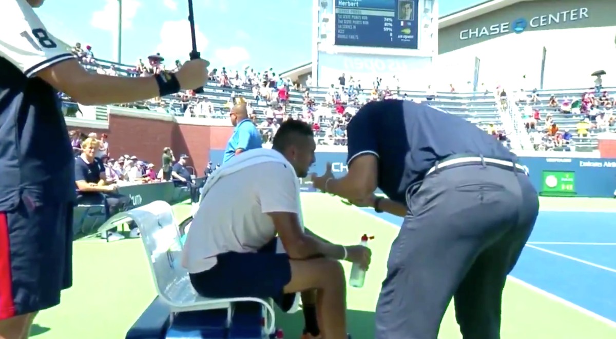 Nick Kyrgios Melts Down Gets Pep Talk From Chair Umpire Vice