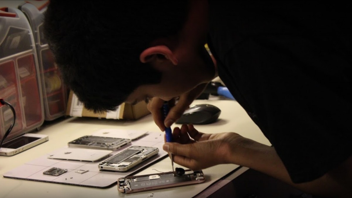 This 17-Year-Old Has Become Michigan's Leading Right to Repair Advocate