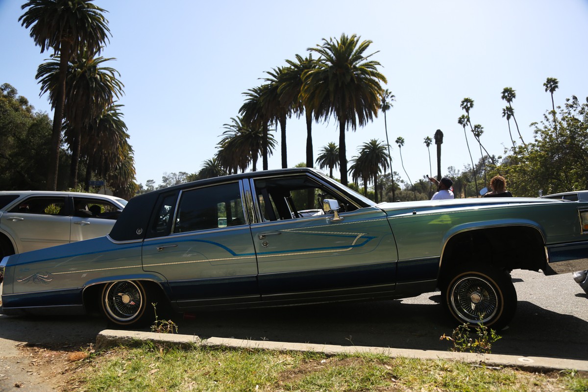 Capturing LA | Biggest and Best Lowriders - Amuse