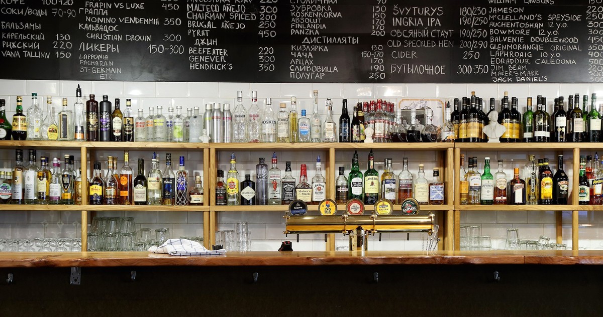 Best Bars in Saint Petersburg Departures Amuse