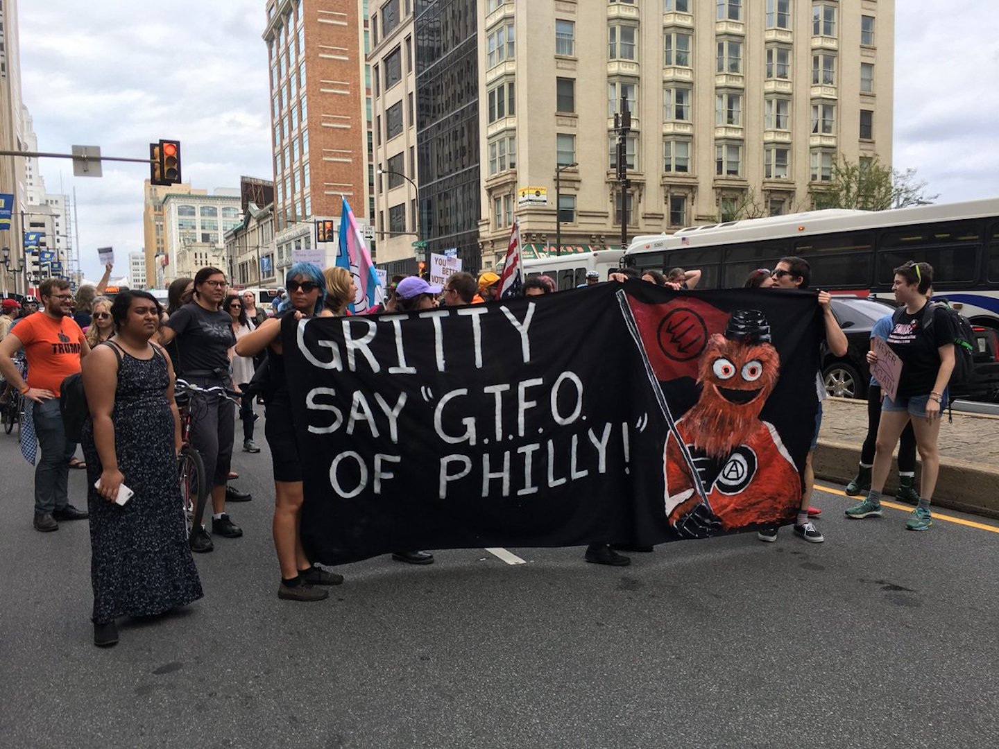 Flyers mascot Gritty gets 'girthy' belly tattoo - The Hockey News