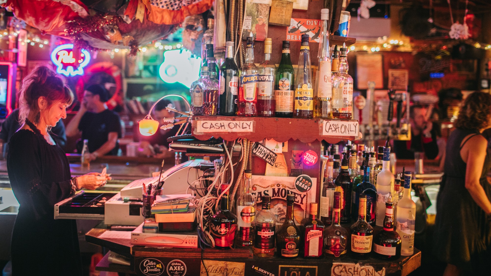 The Best Bar In Philadelphia Is Dirty Frank S If You Love Dives Vice