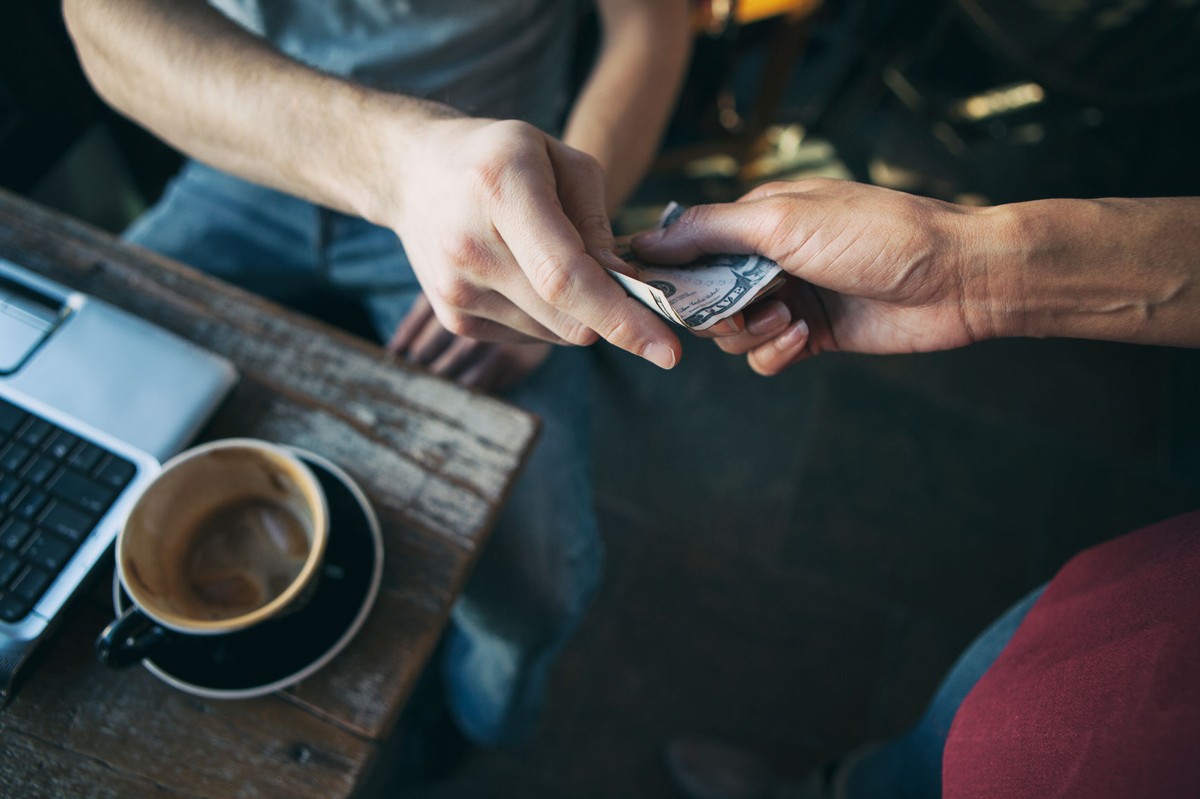 Give away фразовый глагол. You should set some money. Money это it или they. Maybe you should. Earn money.