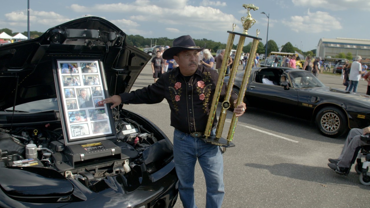 funeral burt reynolds smokey and the bandit costume