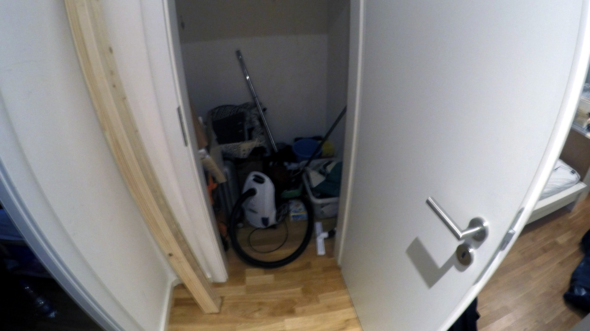 I Tried Renting Out My Hallway Cupboard For 350 Vice