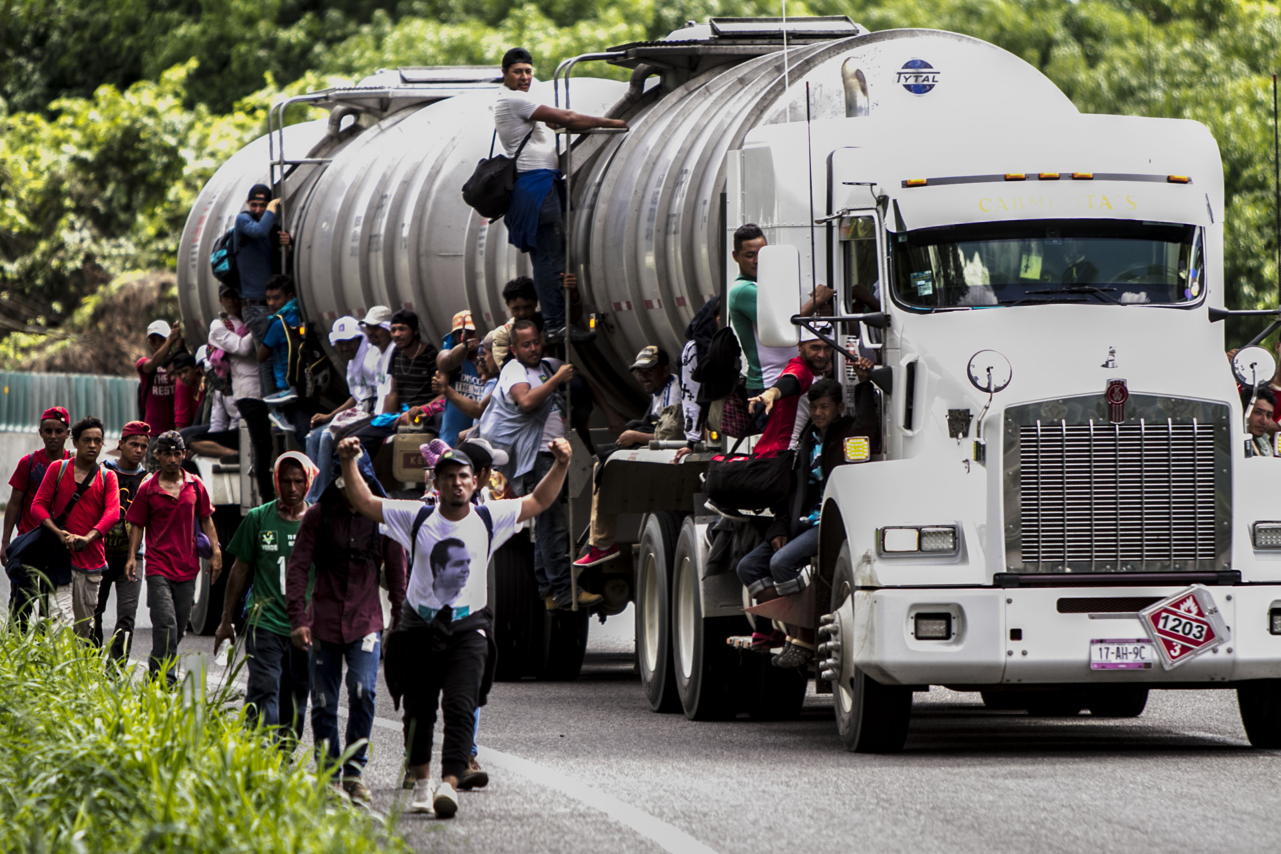 Así Puedes Ayudar A La Caravana Migrante Desde La CDMX