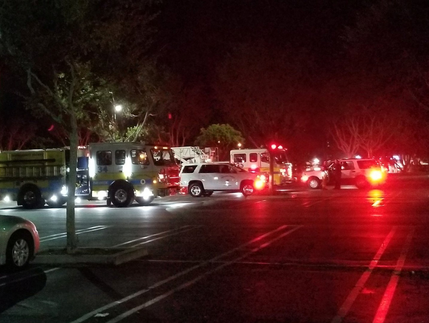 At least 12 dead after a mass shooting at a bar in Thousand Oaks ...