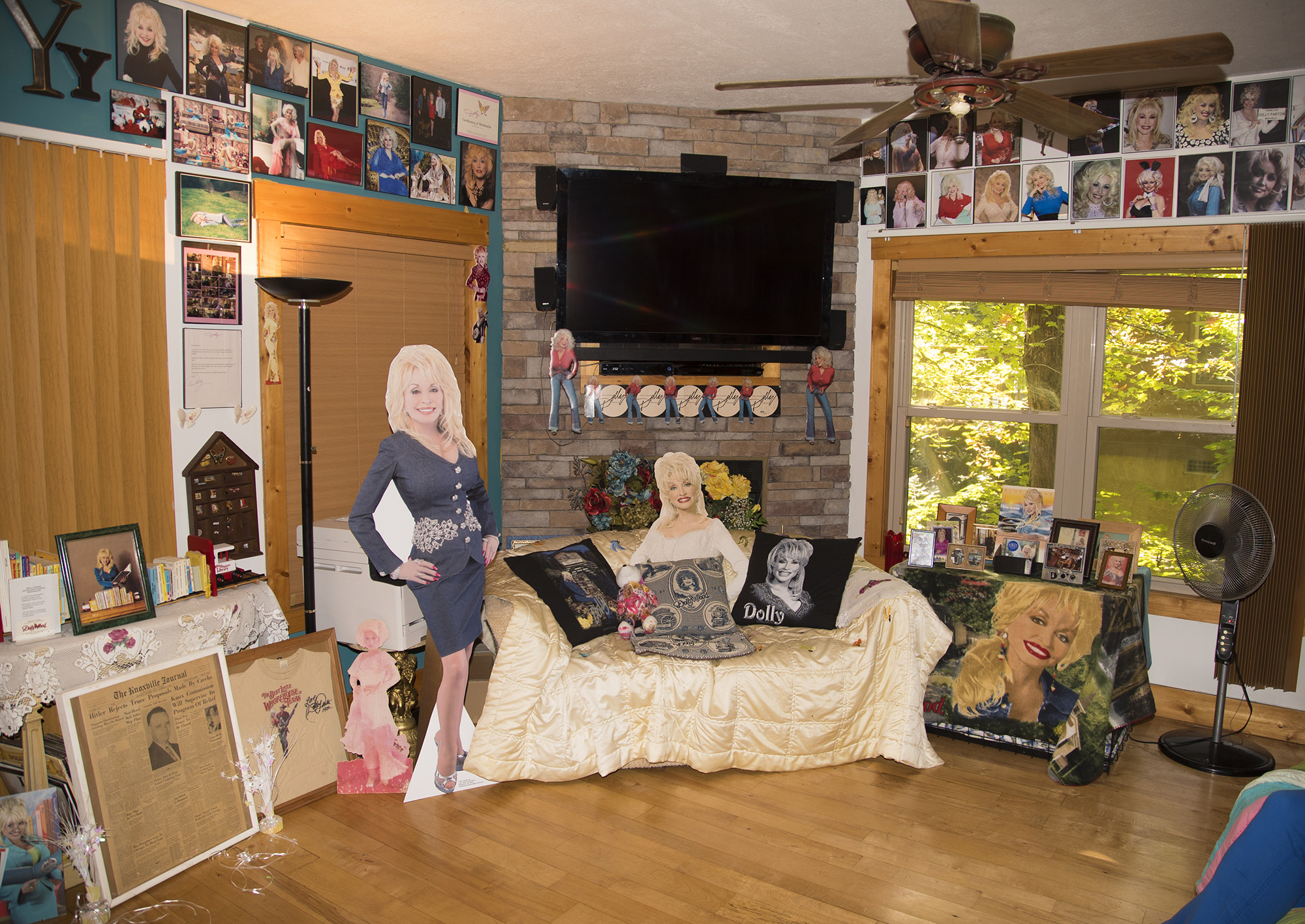Photos of the Land Where Dolly Parton Is Benefactor, Muse and Queen